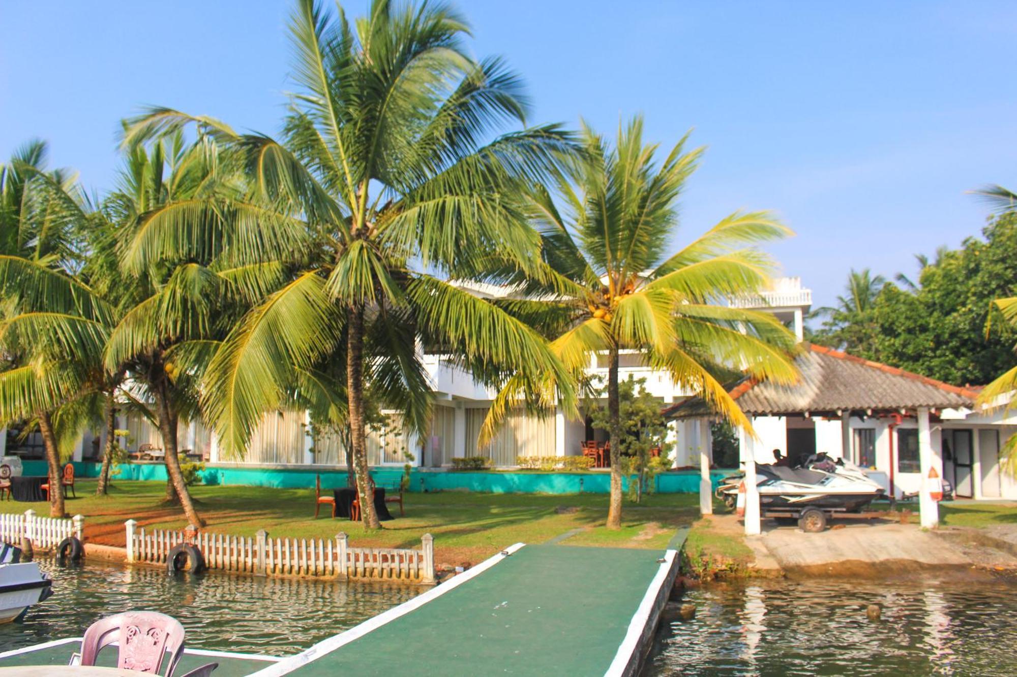 Sunset Araliya Hotel Bentota Aluthgama Exterior photo